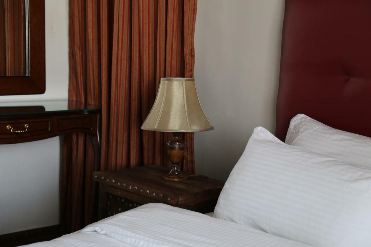 Gondola Hotel & Suites Амман Экстерьер фото
