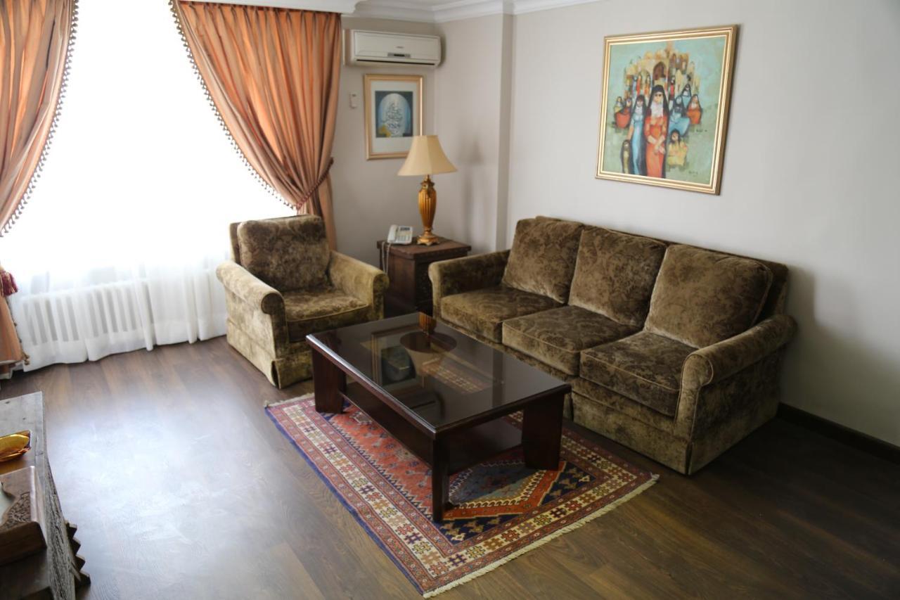Gondola Hotel & Suites Амман Экстерьер фото
